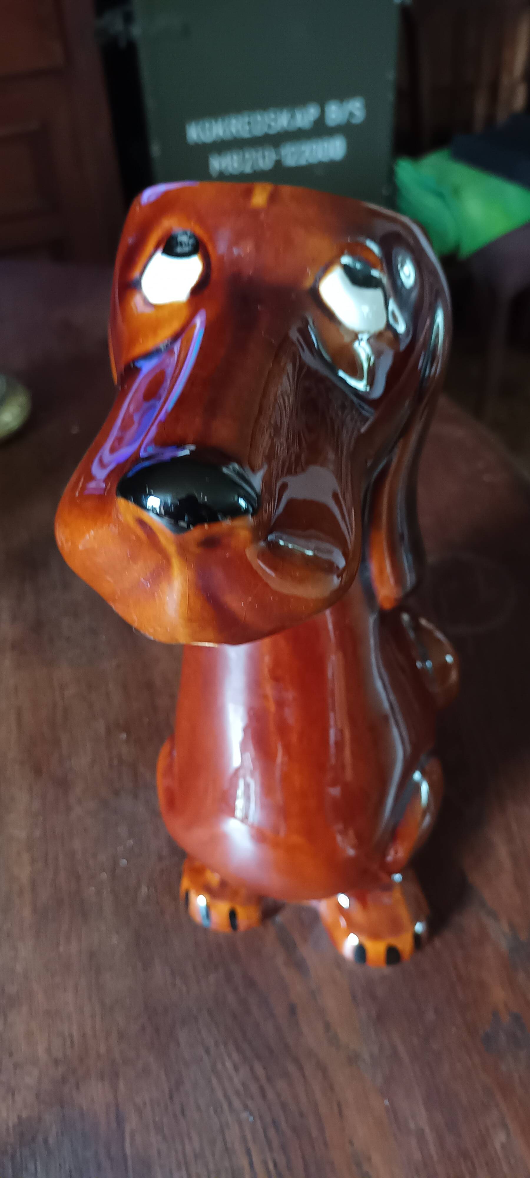 Pitcher Dachshund Poet Laval