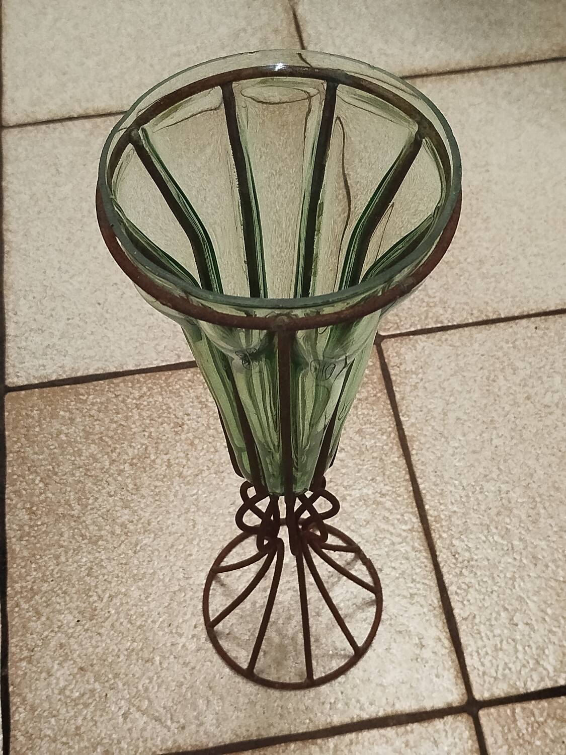 19th-century blown glass vase – Murano style with mount
