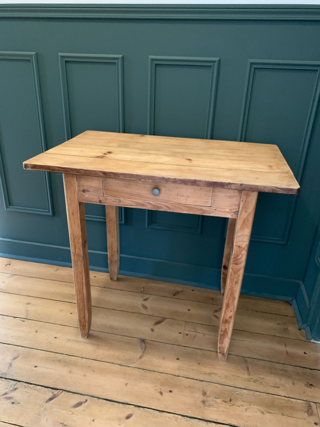 Farmhouse table