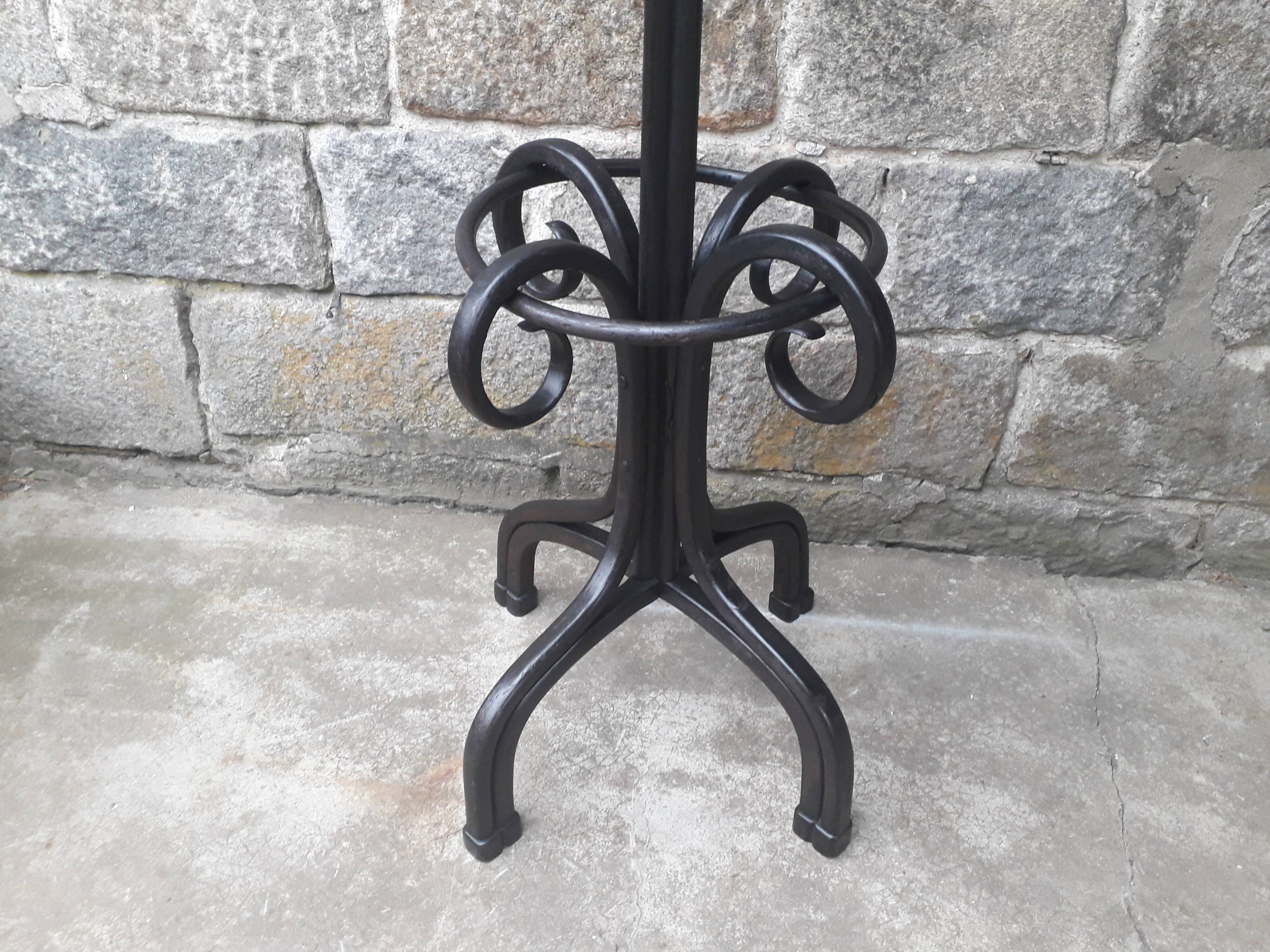 Parrot coat rack
