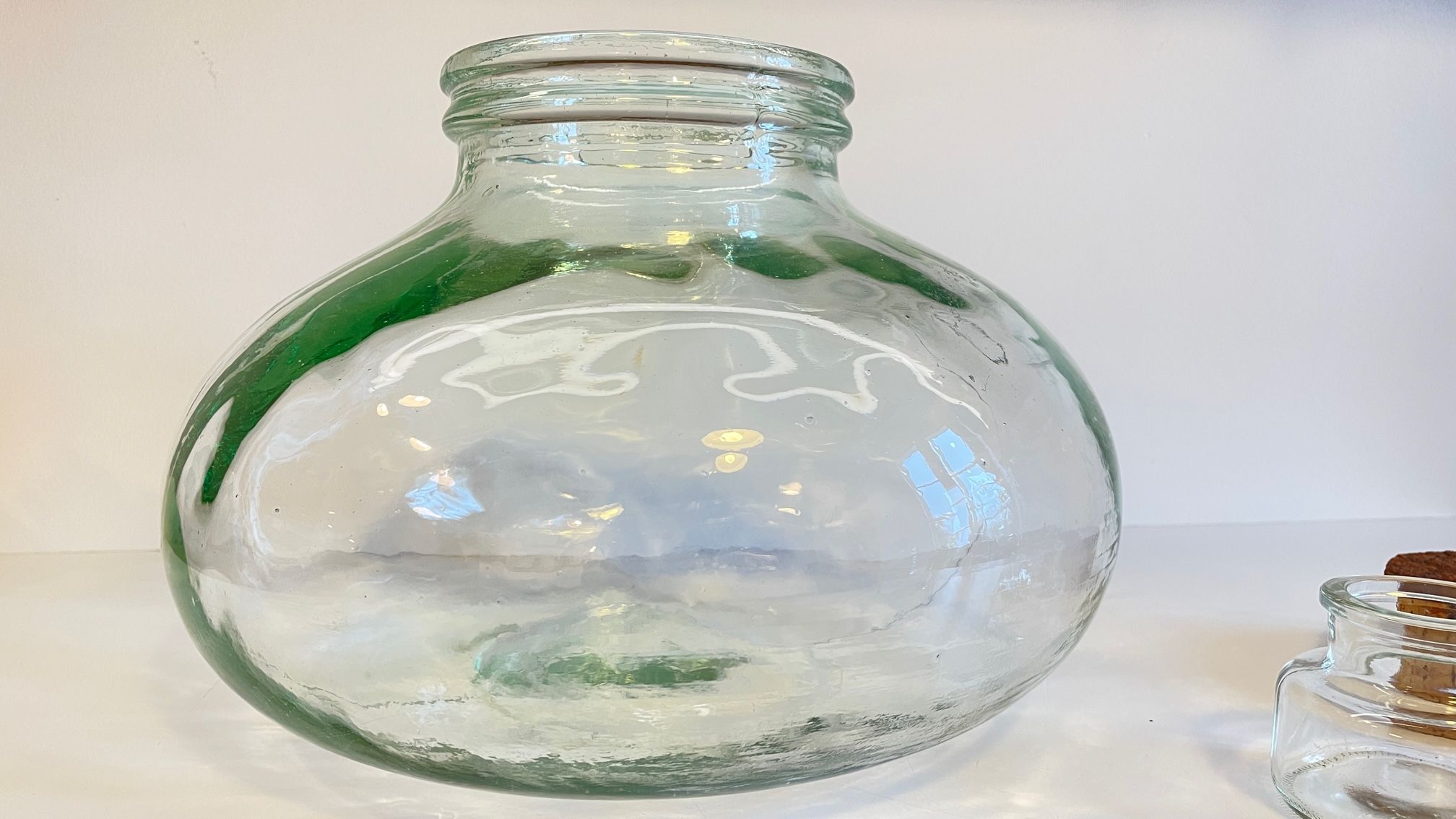 Bonbonnes vintage en verre soufflé et liège