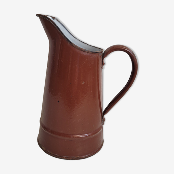 Broc pitcher enamelled brown