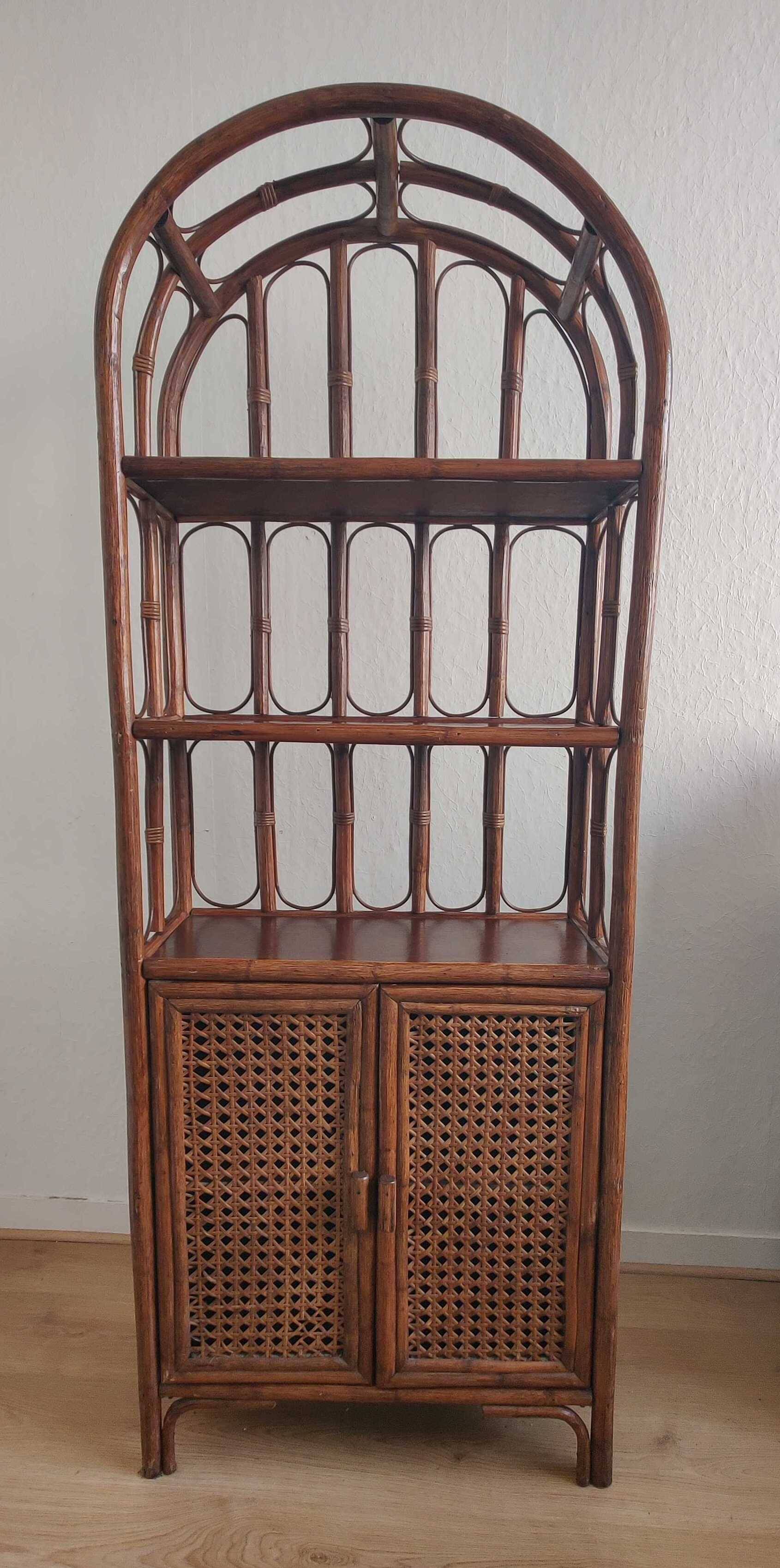 Rattan shelf with flaps
