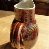 Berry's Berry pussity pitcher Booted medieval artcraft