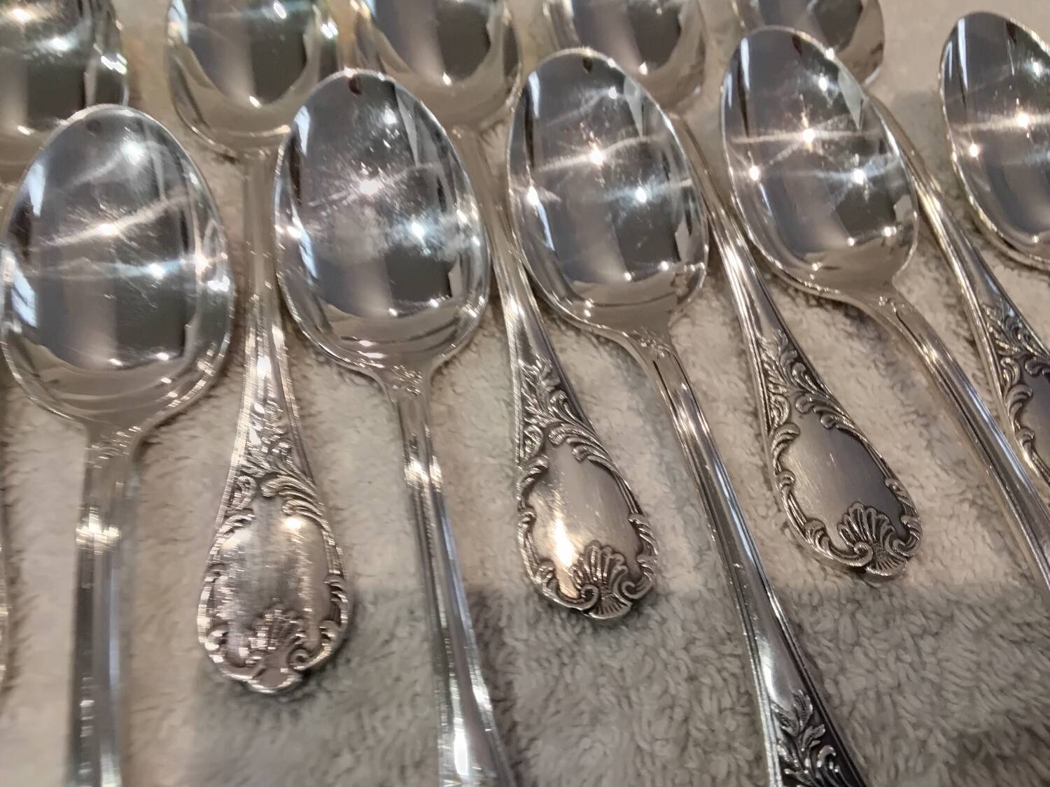 12 silver-plated coffee spoons by Christofle Marly, 13.6 cm