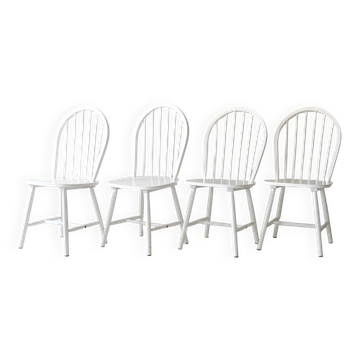 Set of 4 Contemporary White Scandinavian Chairs
