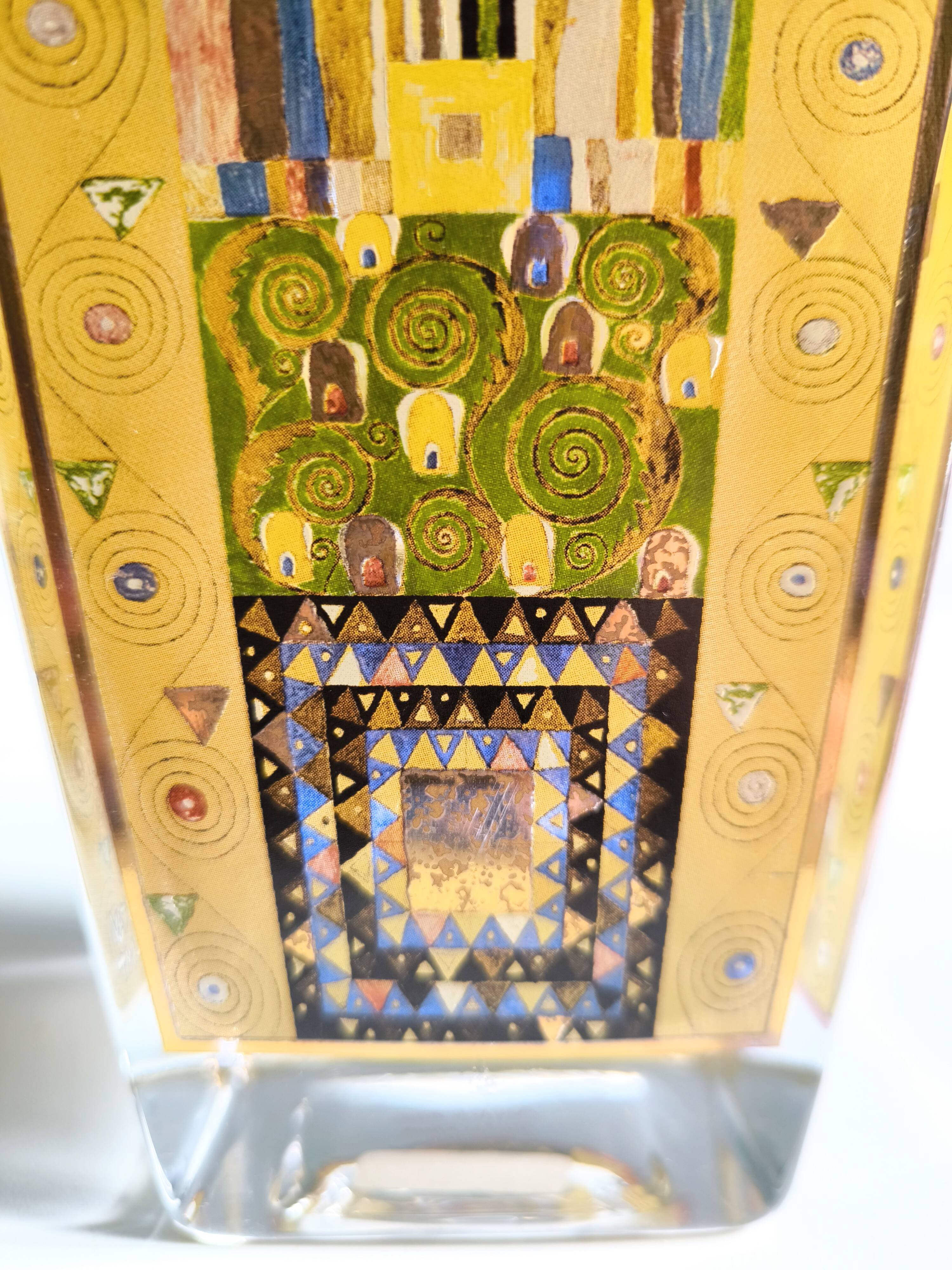 Goebel vase Artis Orbis Gustav Klimt "The Embrace"
