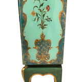 Venetian-style wooden lace-up with bouquets of flowers