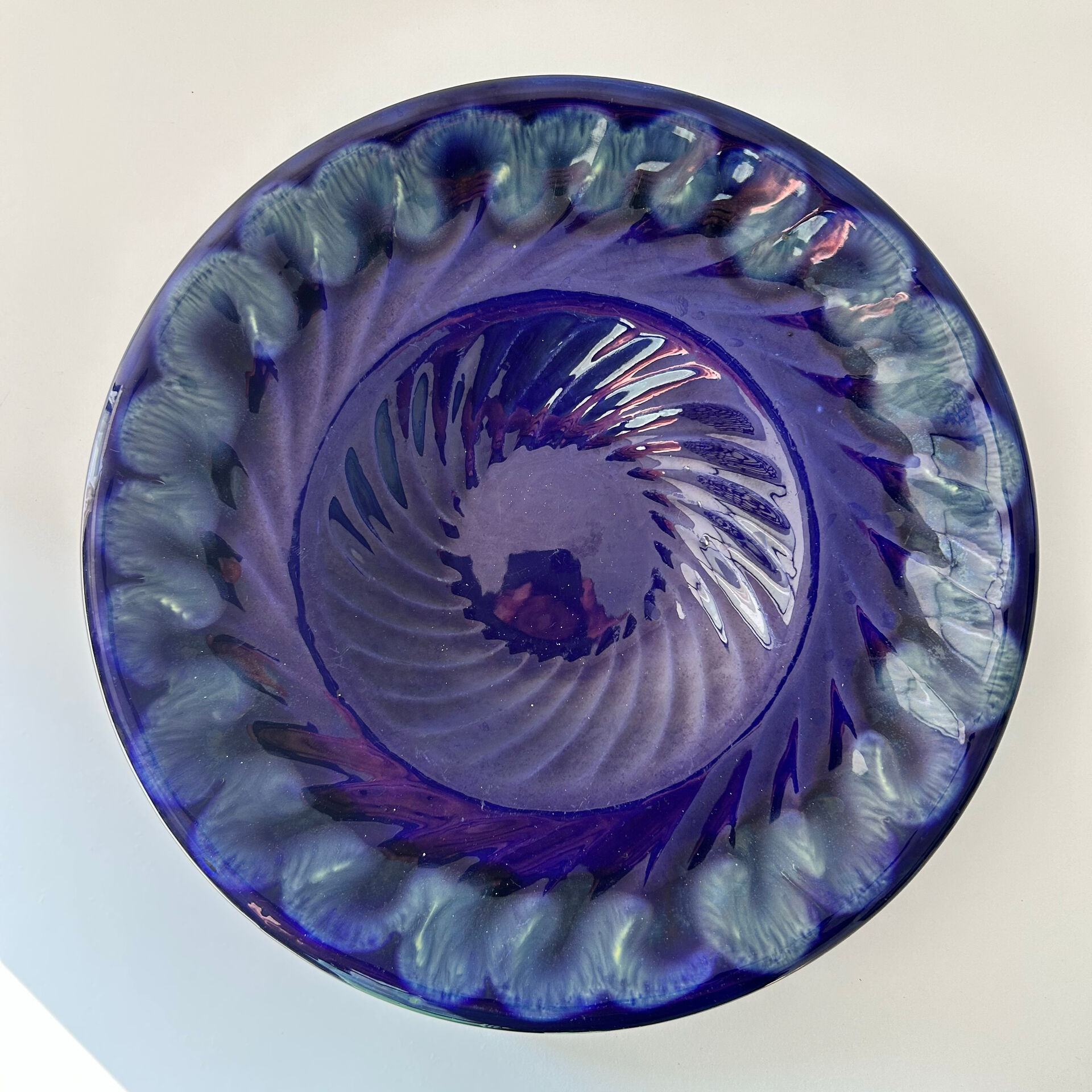 Coupe ondulée bleu encre