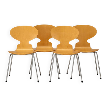 4 Arne Jacobsen ANT 3101 chairs, Fritz Hansen edition 1986