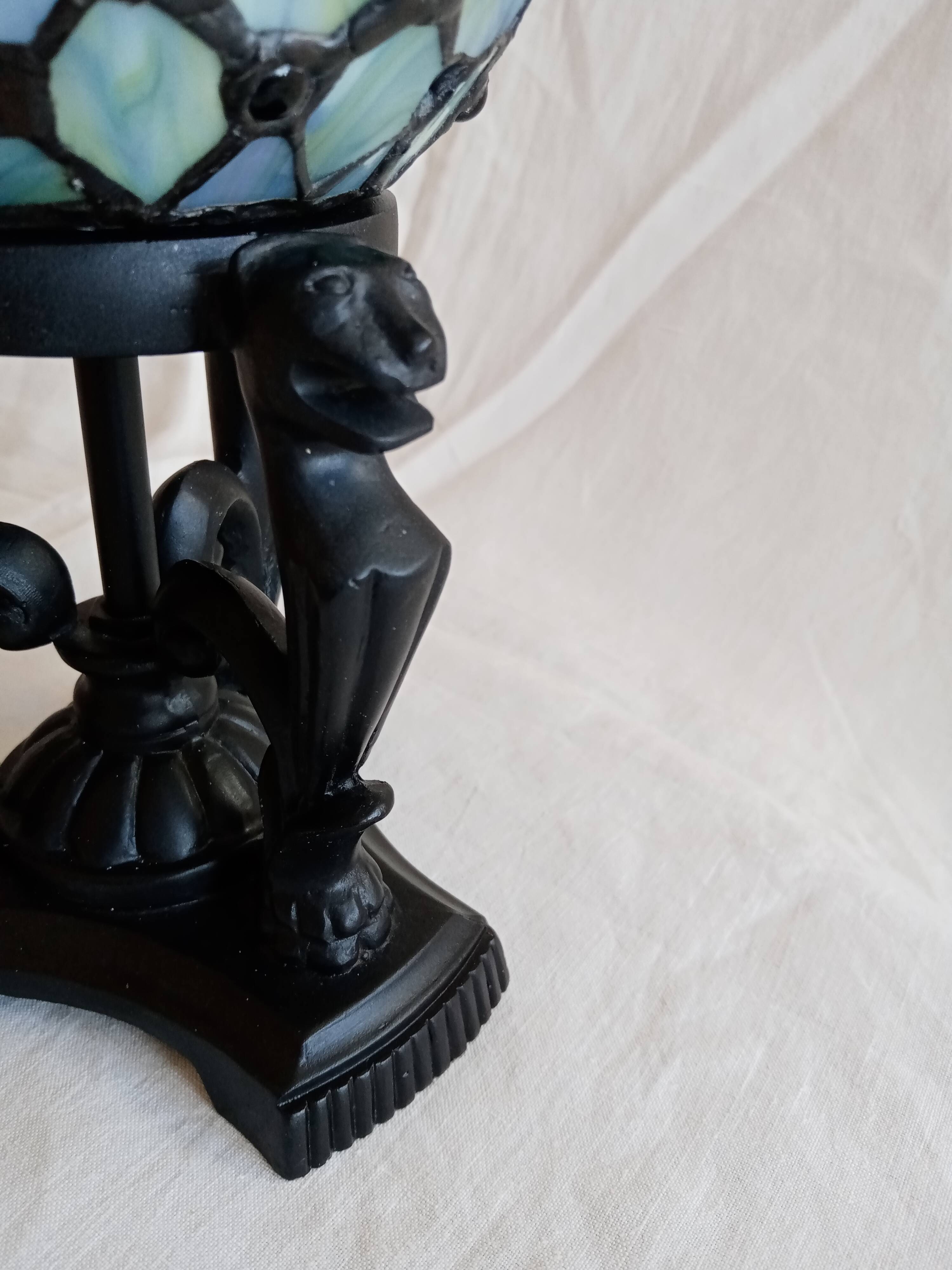 Small oval lamp