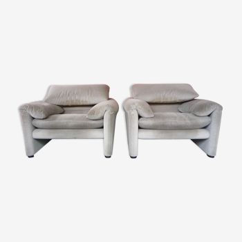 Pair of armchairs Maralunga Vico Magistretti Cassina