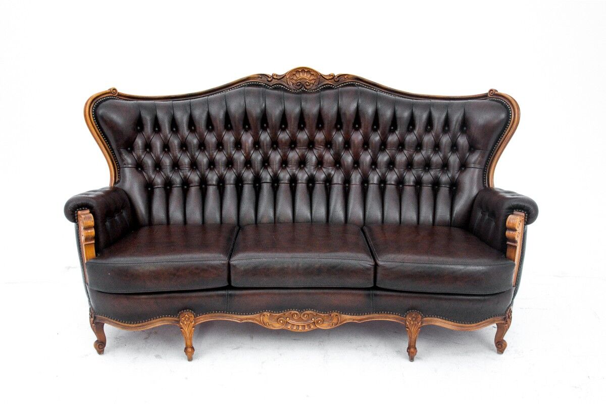 Deep buttoned brown leather salon set