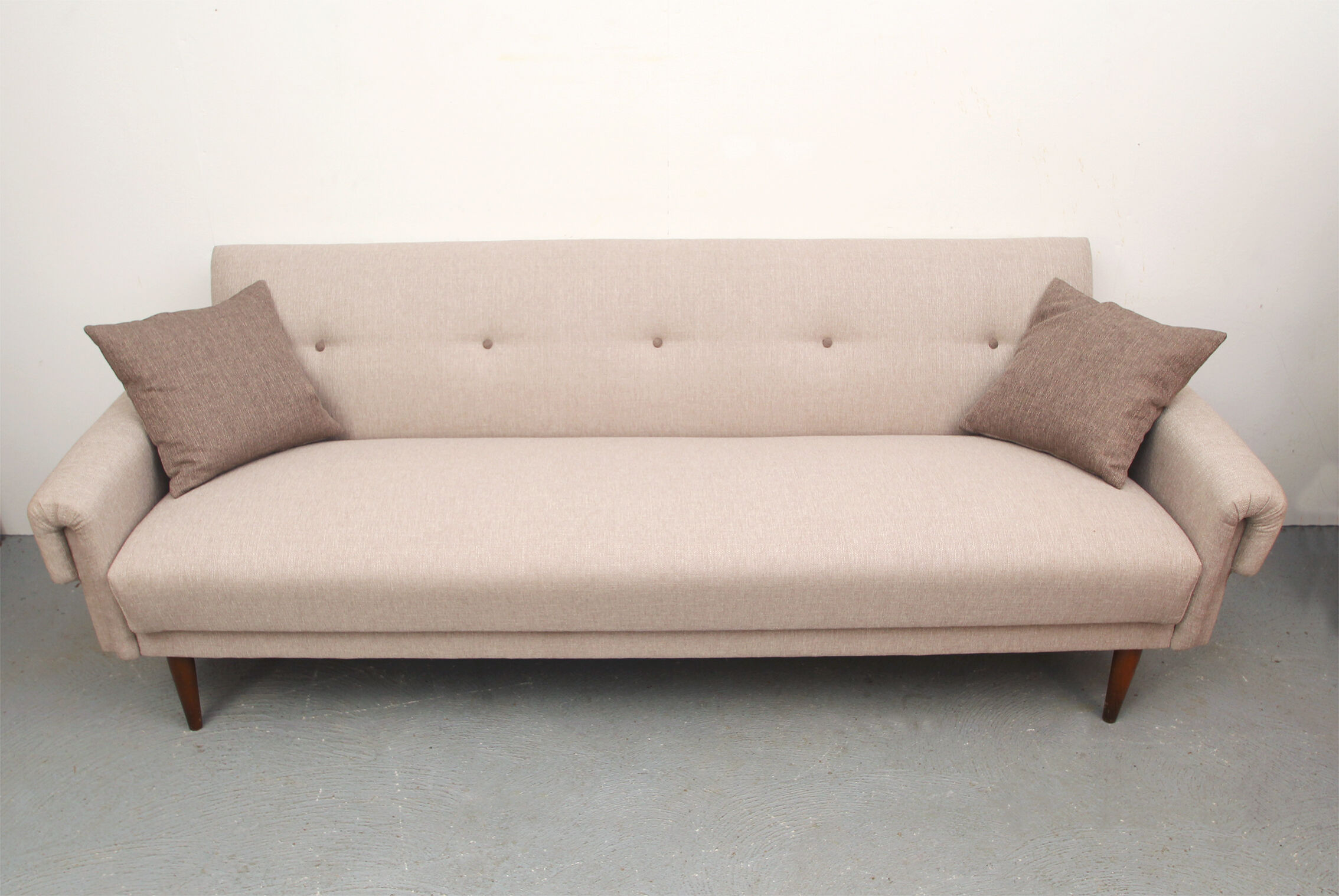Scandinavian 3-seater sofa in beige, completely restored
