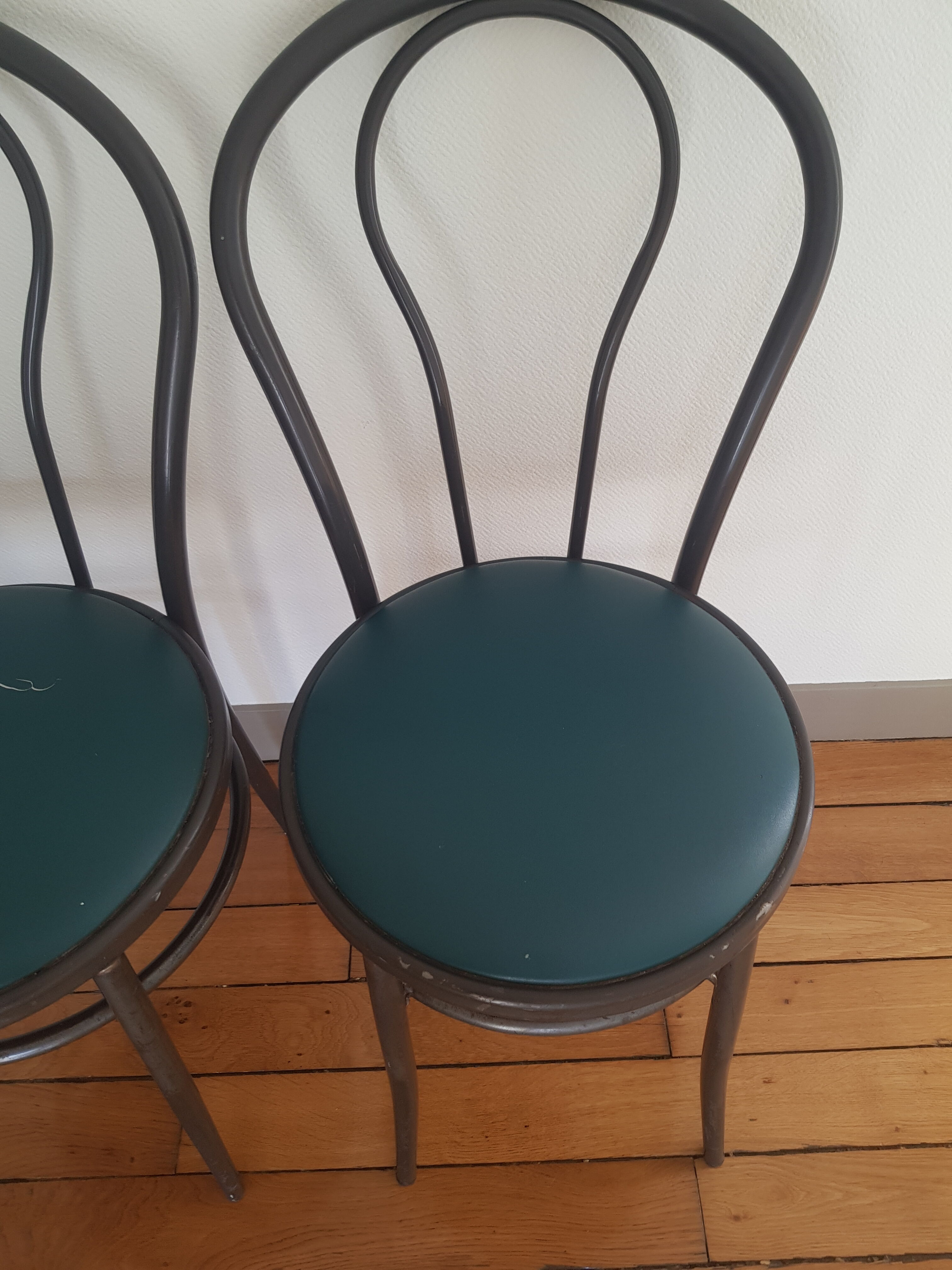 Bistro chair
