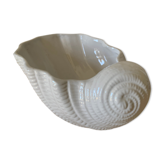 Shell vase