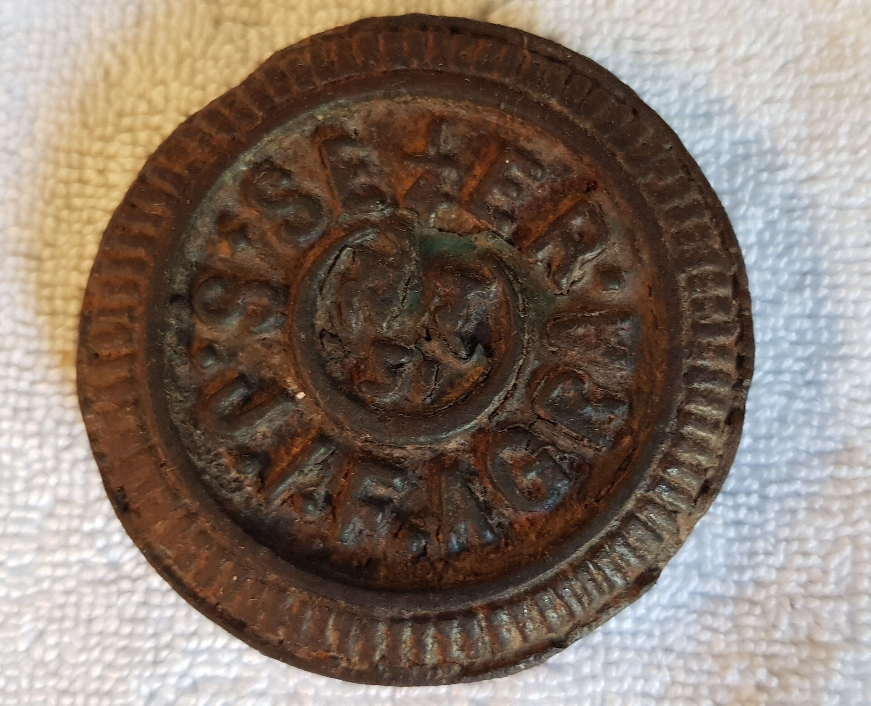 English cast iron measuring weight ideal for paperweights
