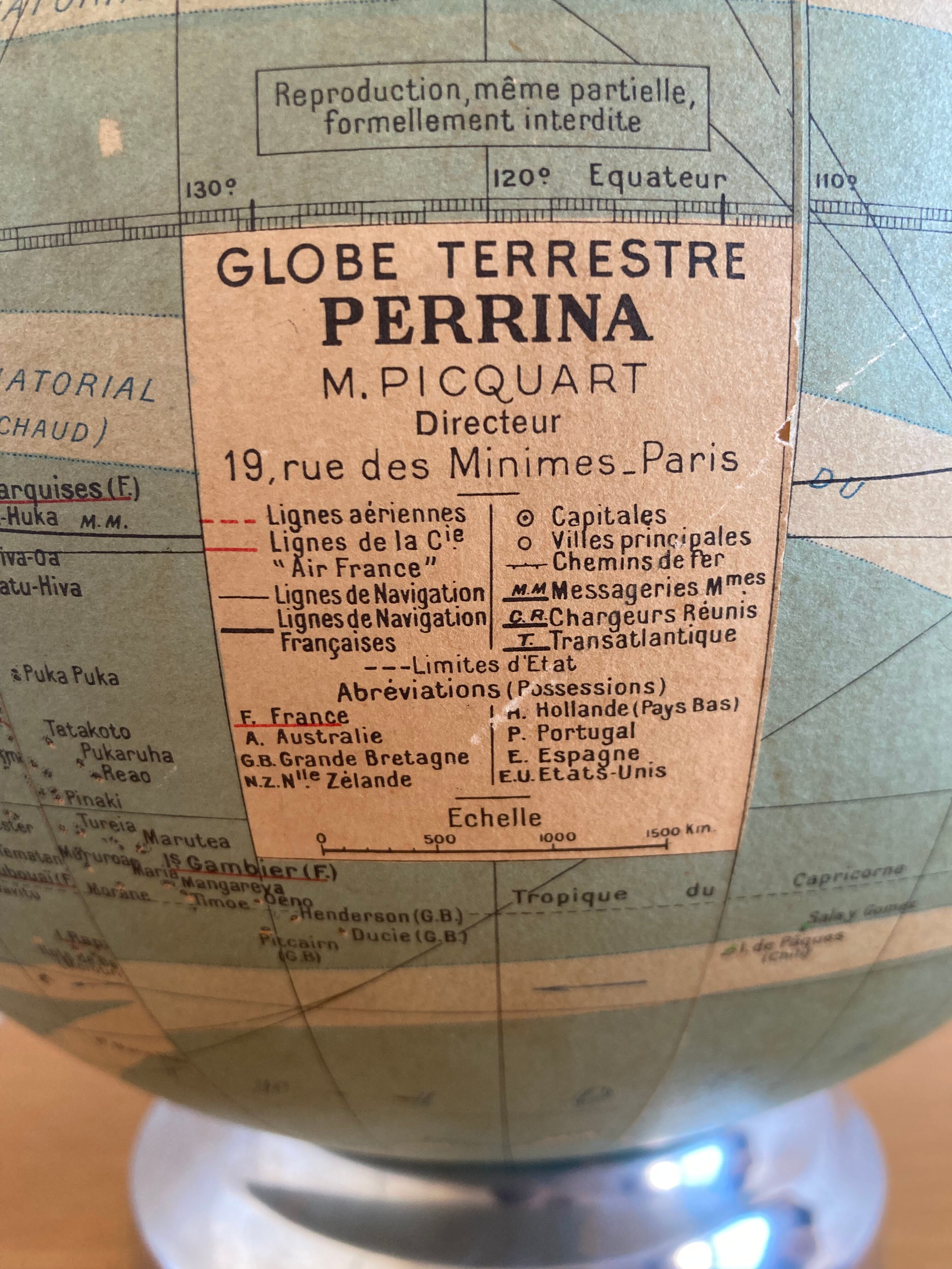 Luminous globe world map in glass Perrina vintage 60s
