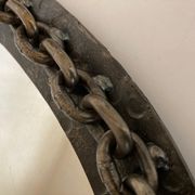 Miroir chaine brutaliste en fer battu 1960 h55cm