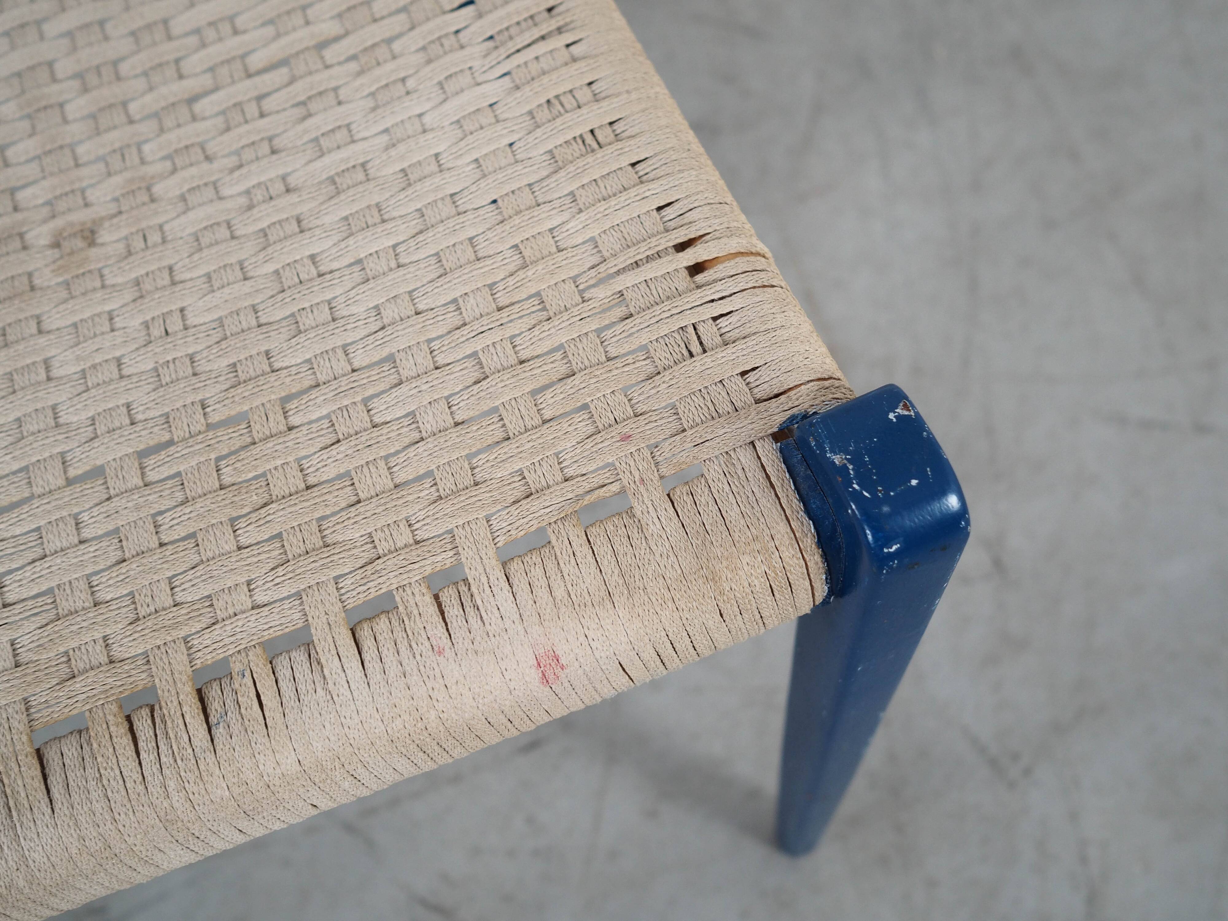 Chaise en teck bleue, design danois, années 1960, designer : Niels Otto Møller