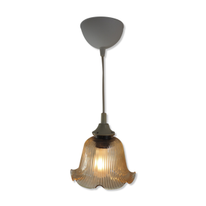 suspension forme tulipe