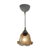 Suspension in a ribbed tulip shape, made of smoked glass.