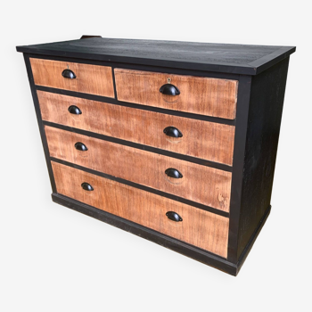 Raw chest of drawers