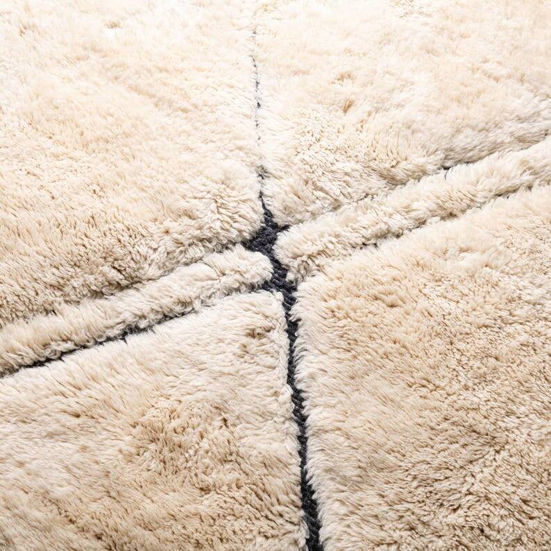 Hand-knotted Moroccan rug 150/250cm