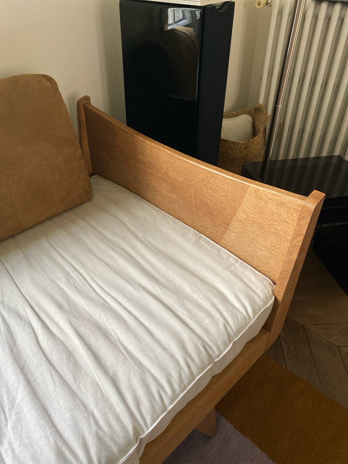 Day bed or guest bed
