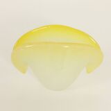 Bowl in the shape of a shell made of pulegoso Murano glass, Italy, 1960s.