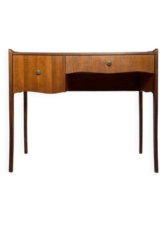 Bureau vintage 1960s avec 2 tiroirs – design ondulé élégant