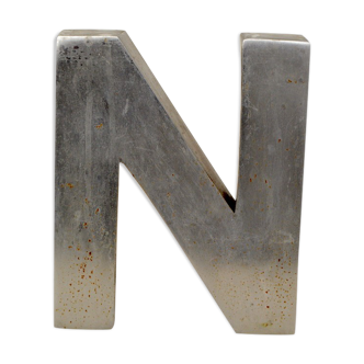 Letter N