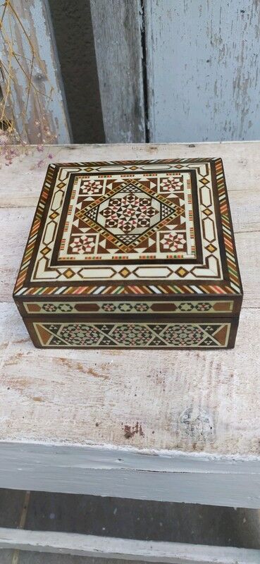 Lebanon marquetry box