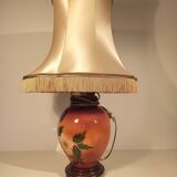 Lampe à poser pied céramique vernie fleurs orange et marron