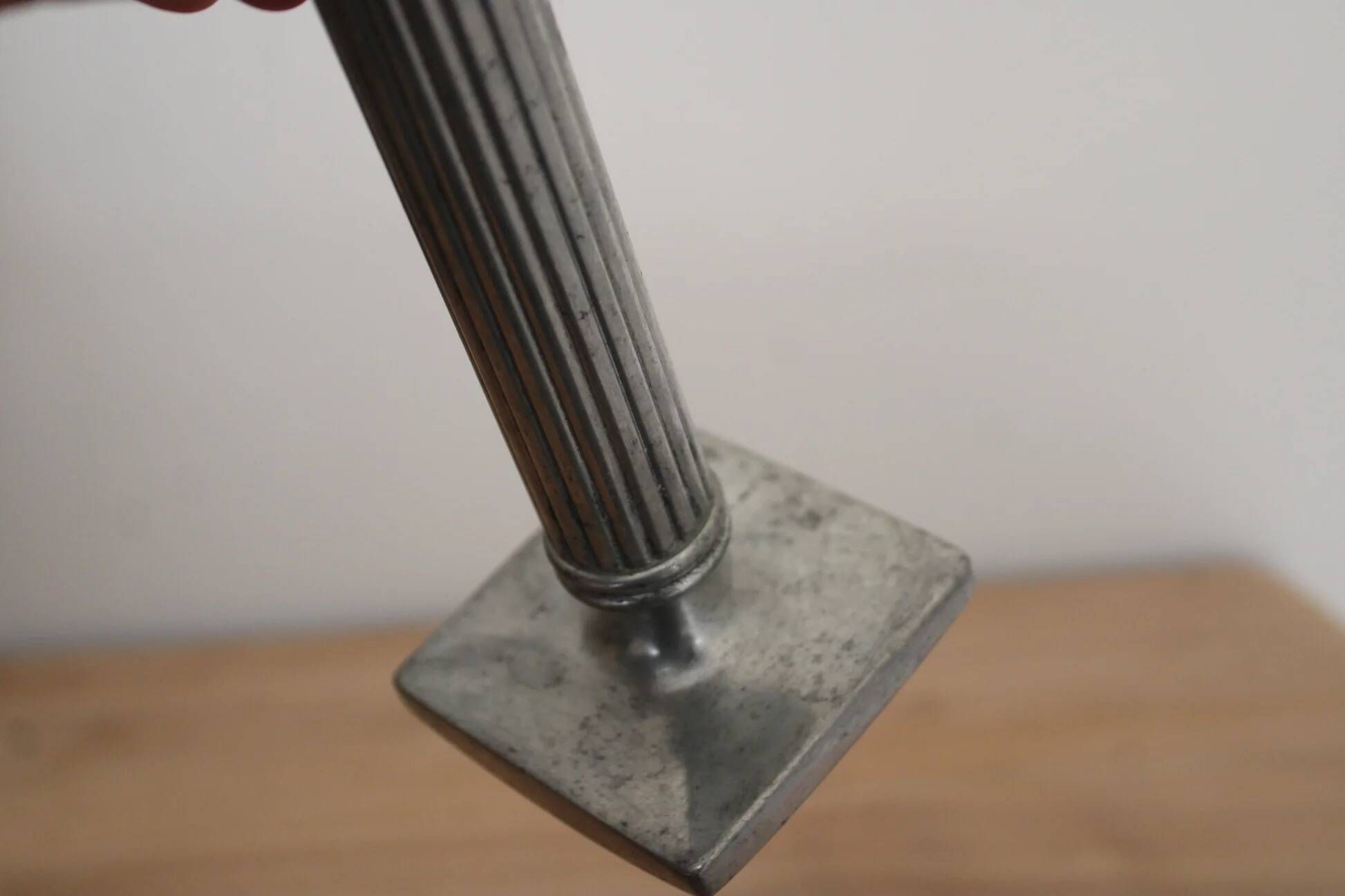 Soliflore or vintage candle holder in silver-plated metal – Fluted column on a square base