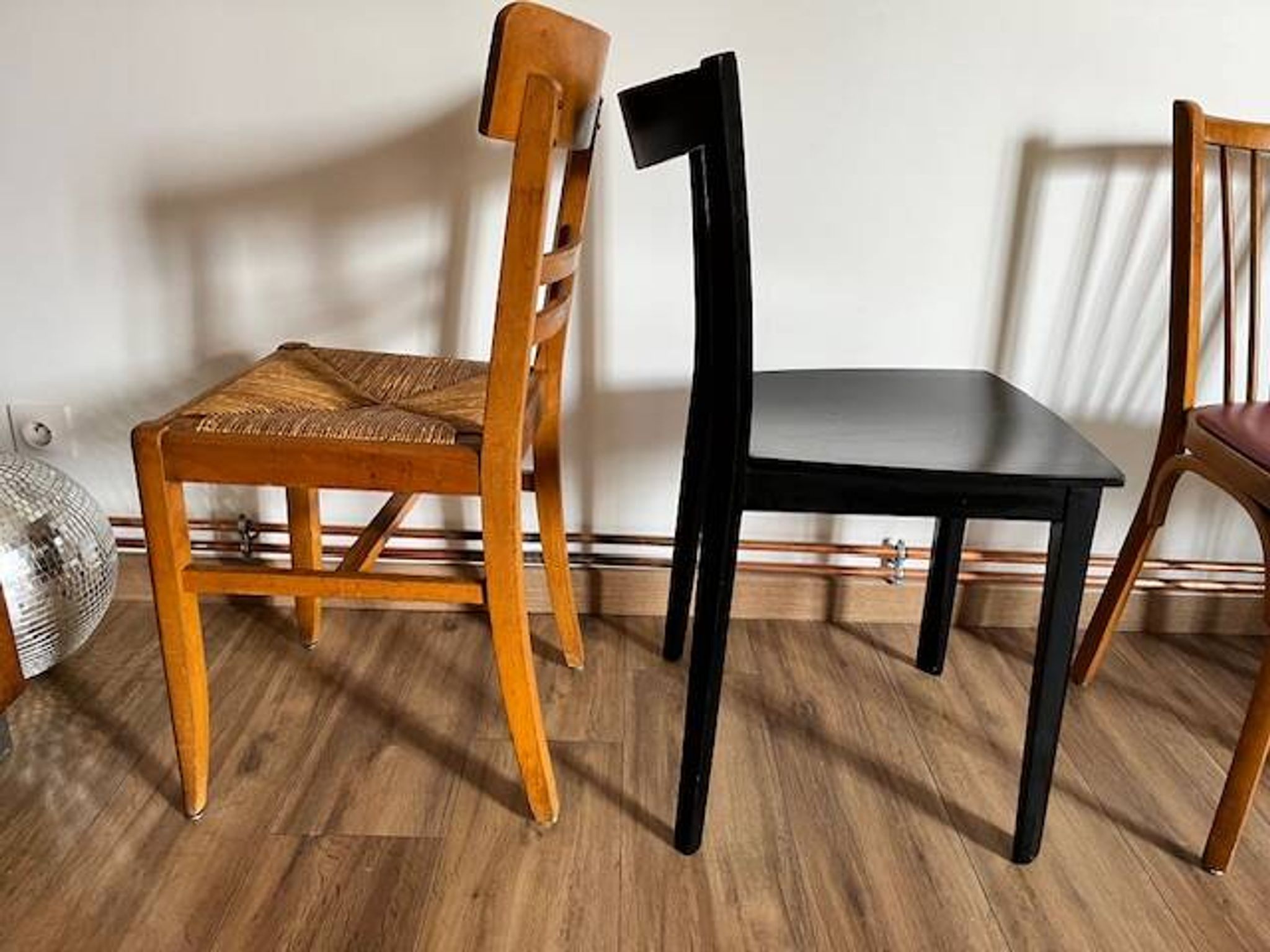 Set of 4 mismatched chairs