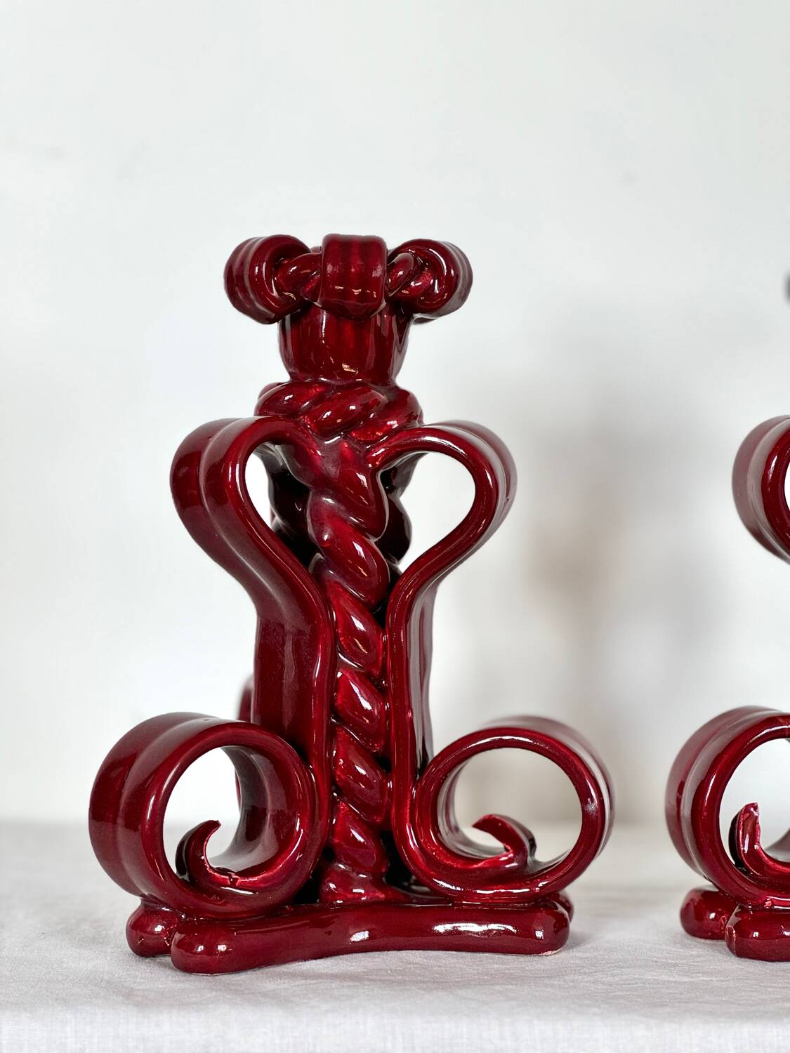 Bougeoirs en barbotine Art Deco