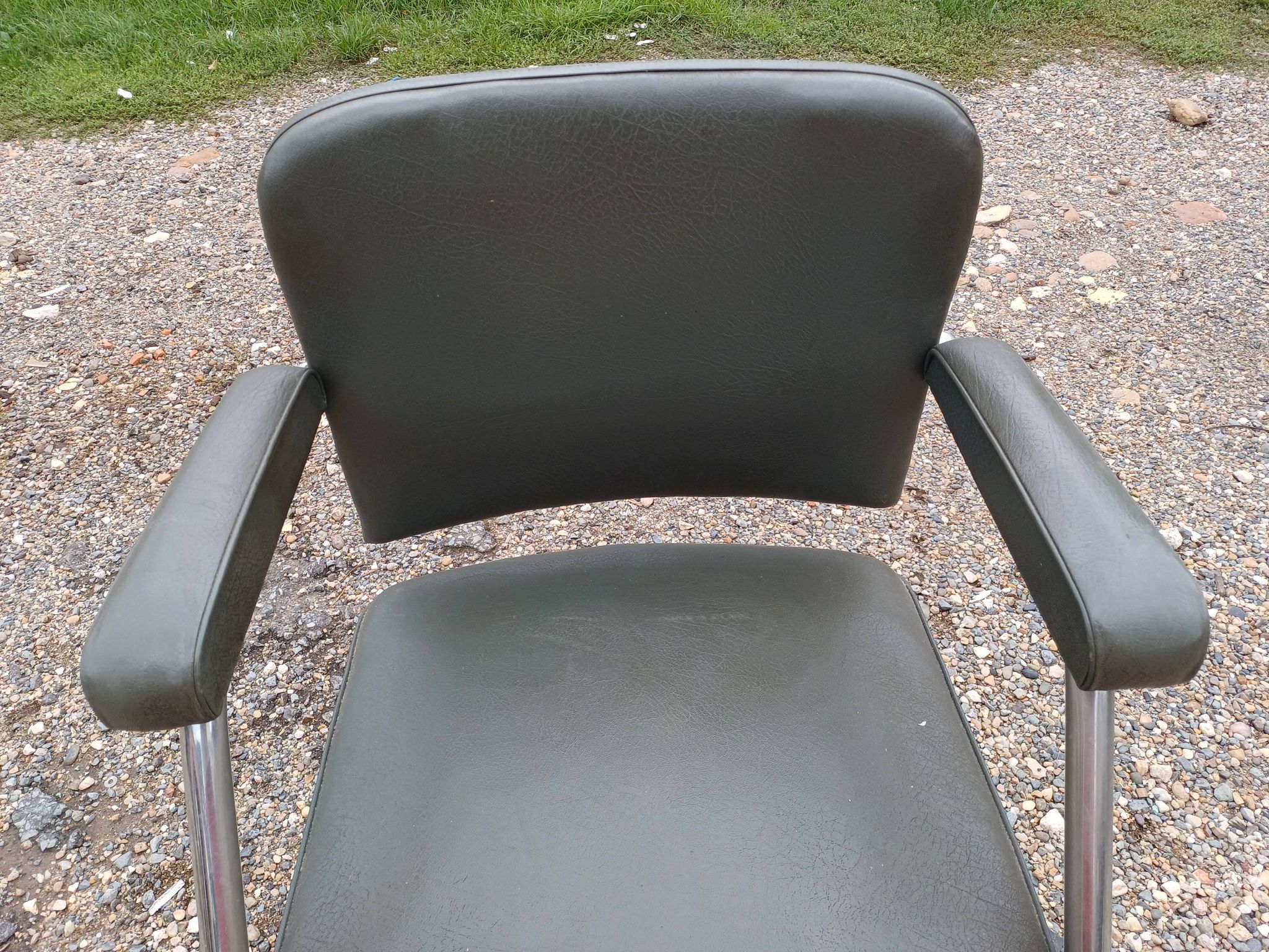 Pullman Armchair in Chrome Metal and Green Leatherette