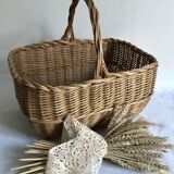 Woven wicker basket