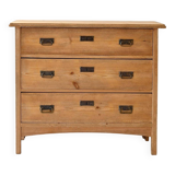 Coffre scandinave en bois avec poignées en fer