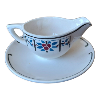 Digoin Sarreguemine sauceboat, Myrtil model