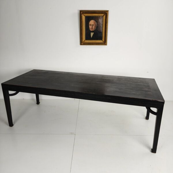 Table de salle à manger chinoise Qing noire (230 cm) — milieu à fin du XVIIIe siècle — laque d'origine