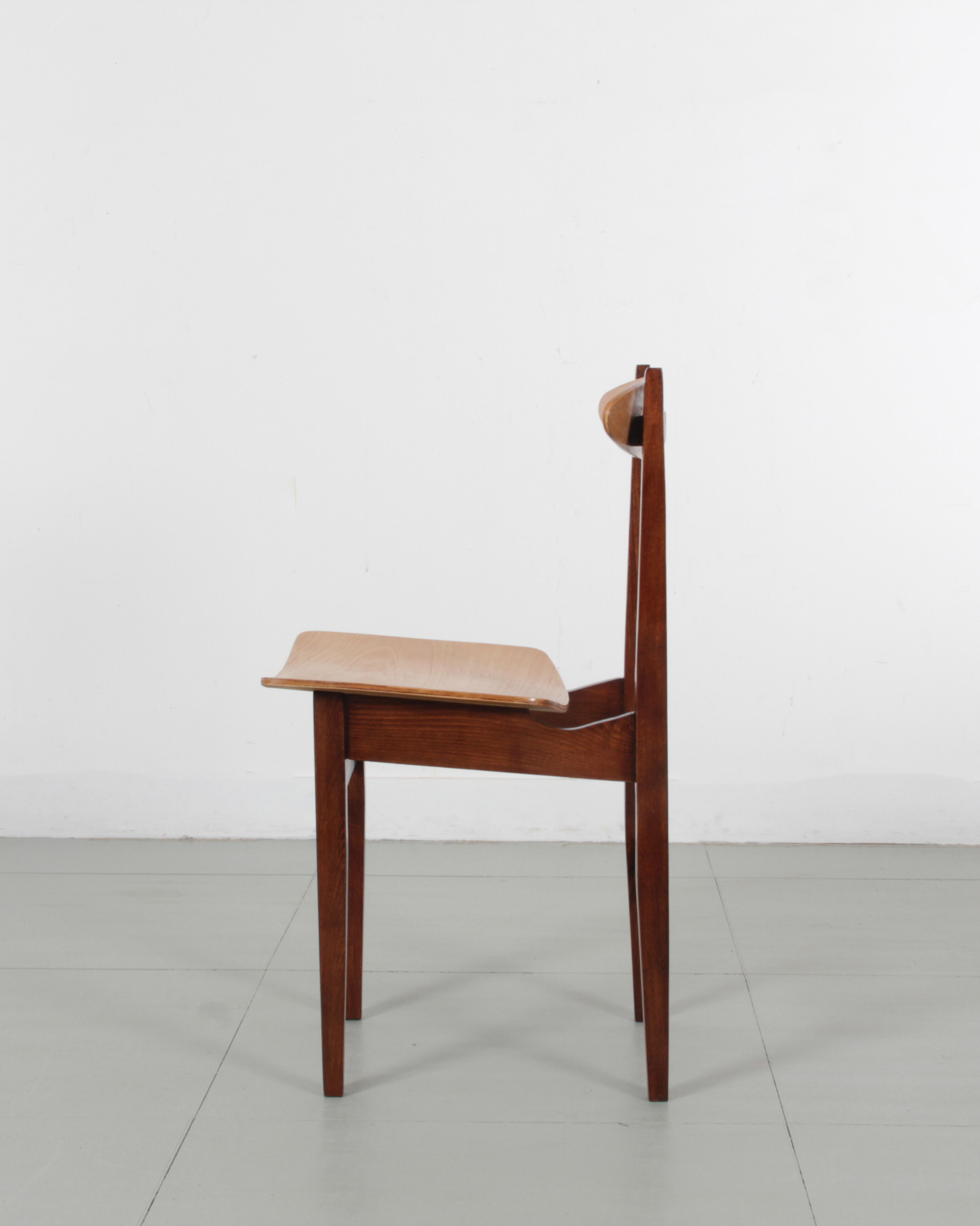 Pair of chairs model 200-102 by Maria Chomentowska