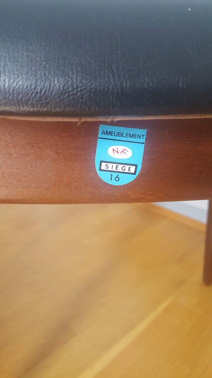 Lot of scandinavian chairs