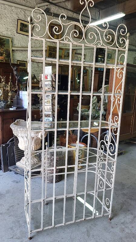 Etagere boulangere ancienne en fer forge a 5 niveaux