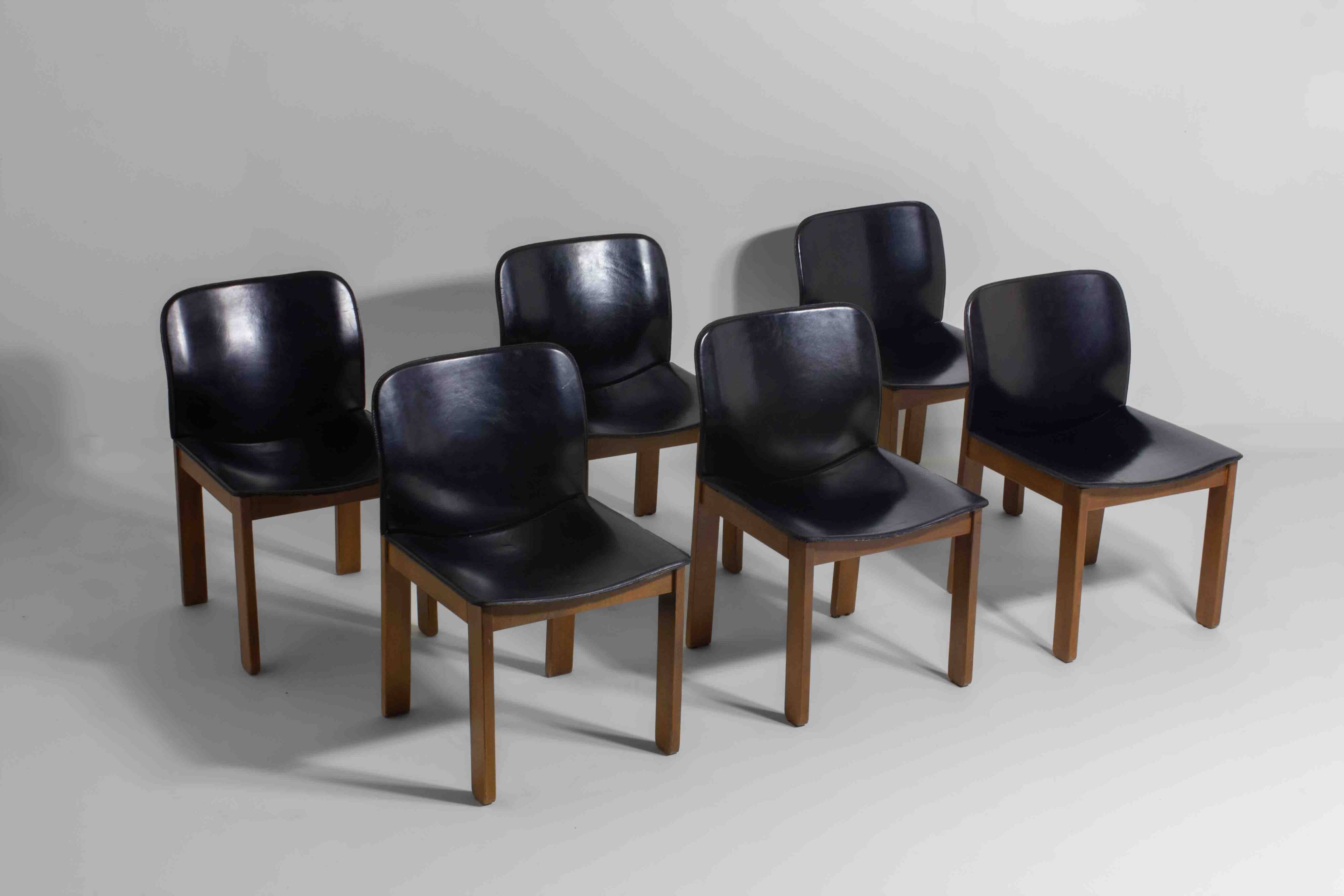 Set of 6 black leather dining chairs by Afra & Tobia Scarpa, 1970's