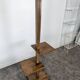 Lampadaire à tablettes moderniste en bois années 50