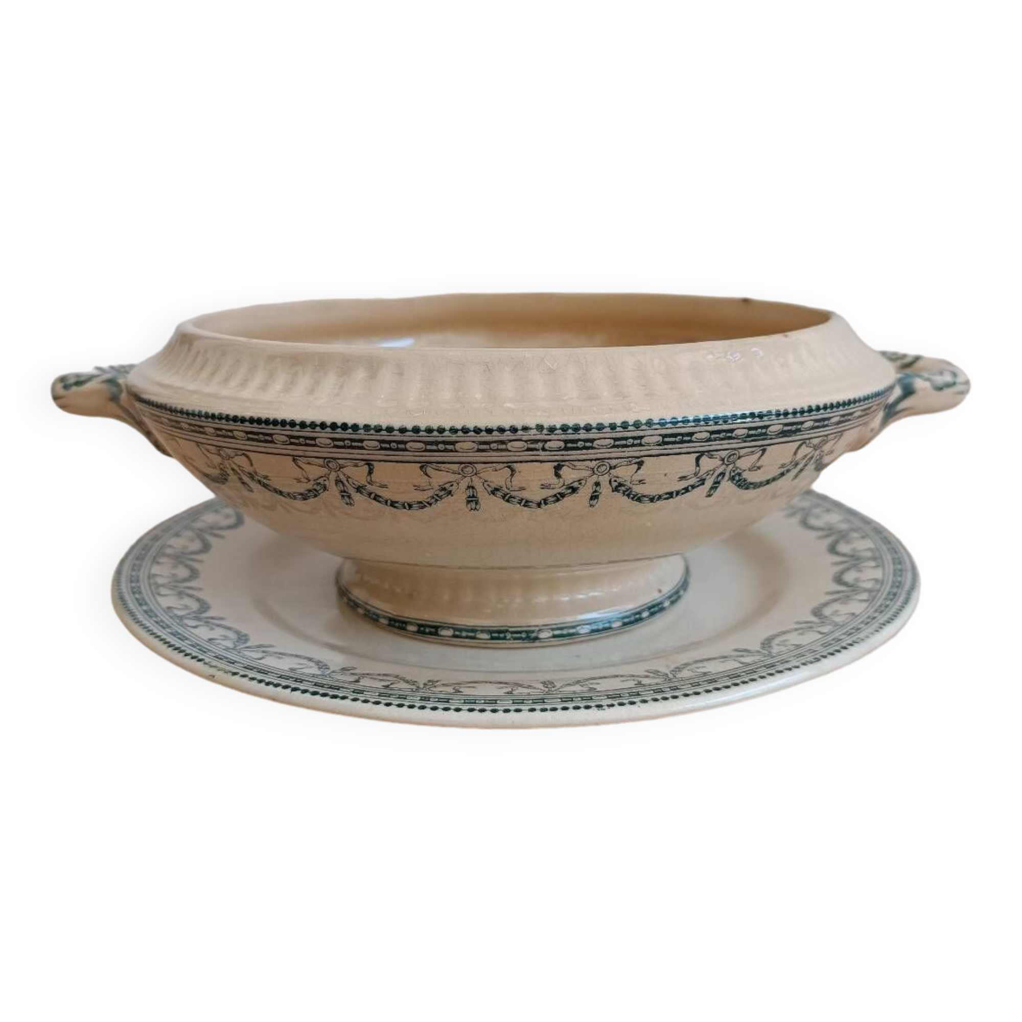 Soupière en terre de fer