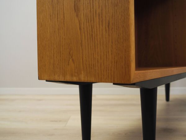 Bibliothèque en frêne, design scandinave, années 1960, designer : Børge Mogensen, fabricant : AB Karl Andersson