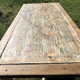 Farm table